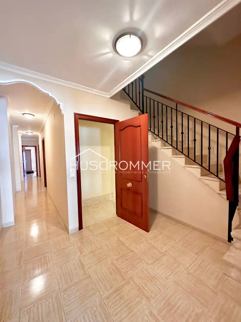 Houses for sale in calvario, El Pilar