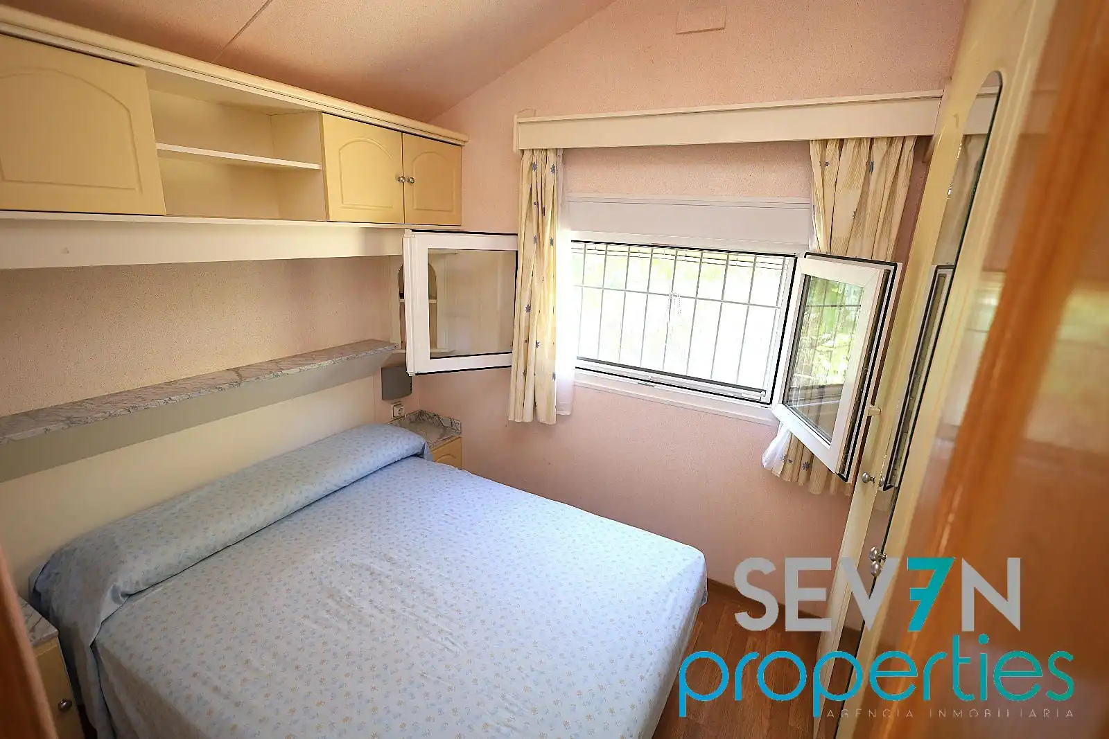 Dormitori de Casa o xalet en venda en Santa Cruz del Retamar amb Calefacció i Parquet