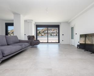 Living room of Attic for sale in  Granada Capital  with Terrace and Swimming Pool