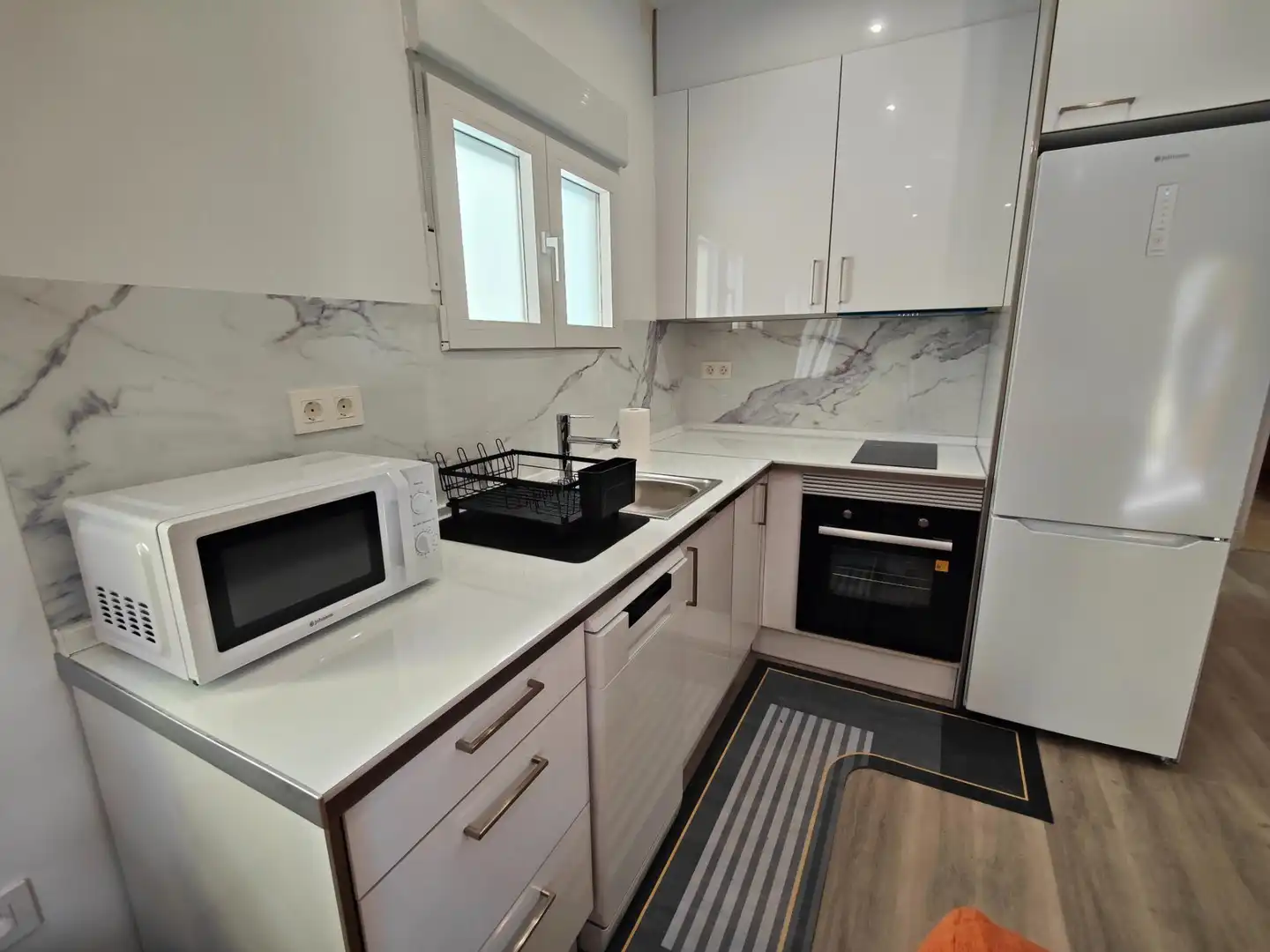 Kitchen of Apartments for rent in Granada  with Air Conditioner, Heating and Furnished