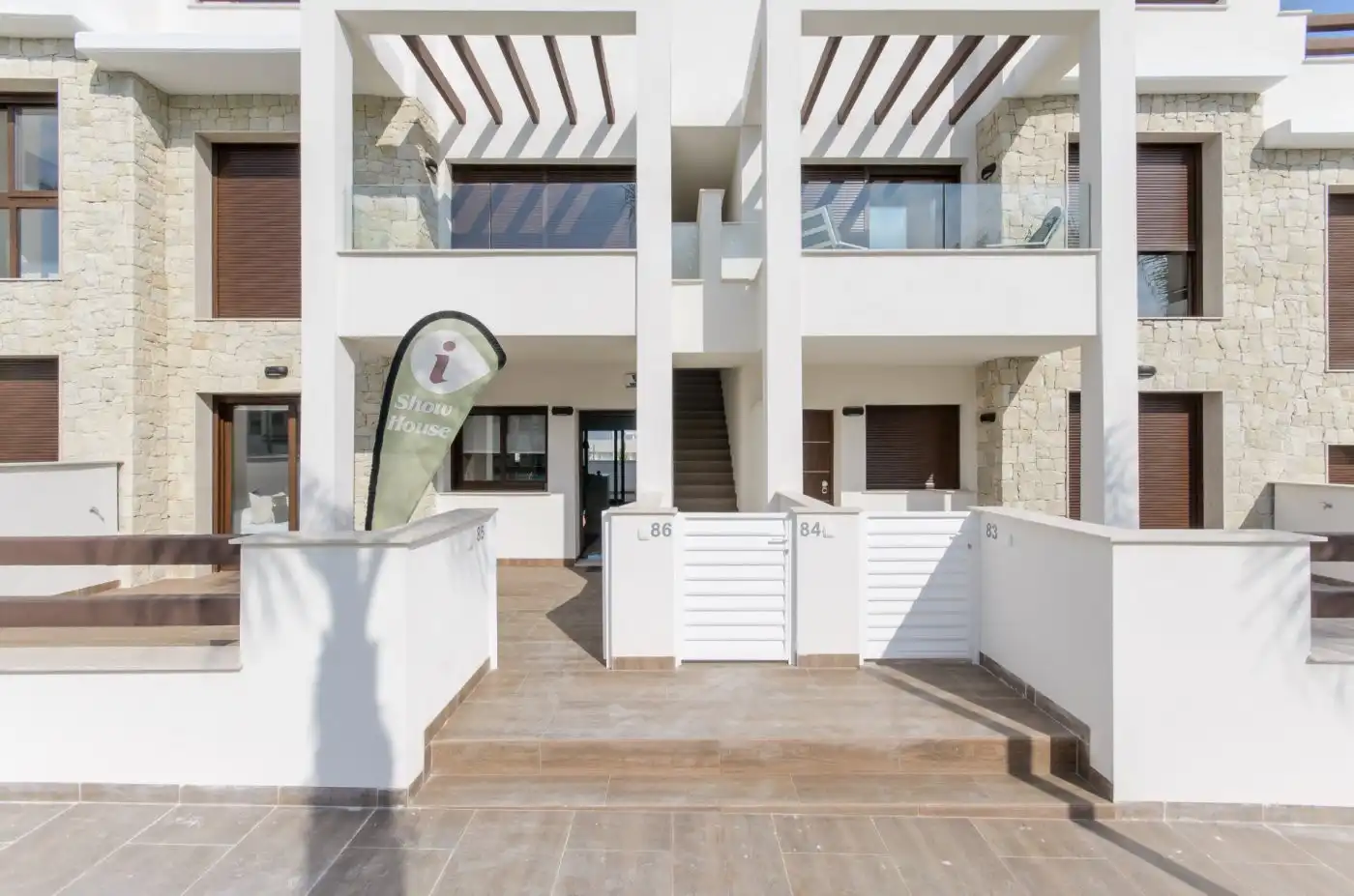 Bungalow avec piscine à vendre à N/A