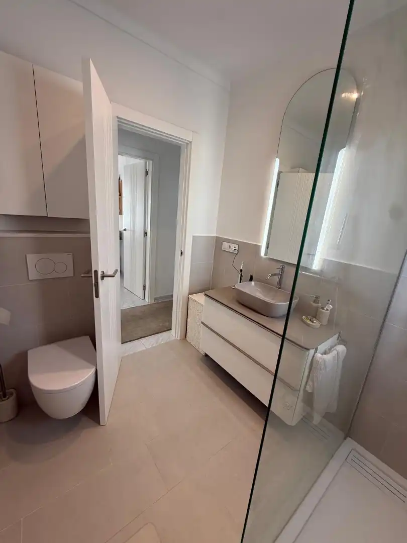 Baño de Casa o chalet en venta en L'Escala con Aire acondicionado, Calefacción y Jardín privado