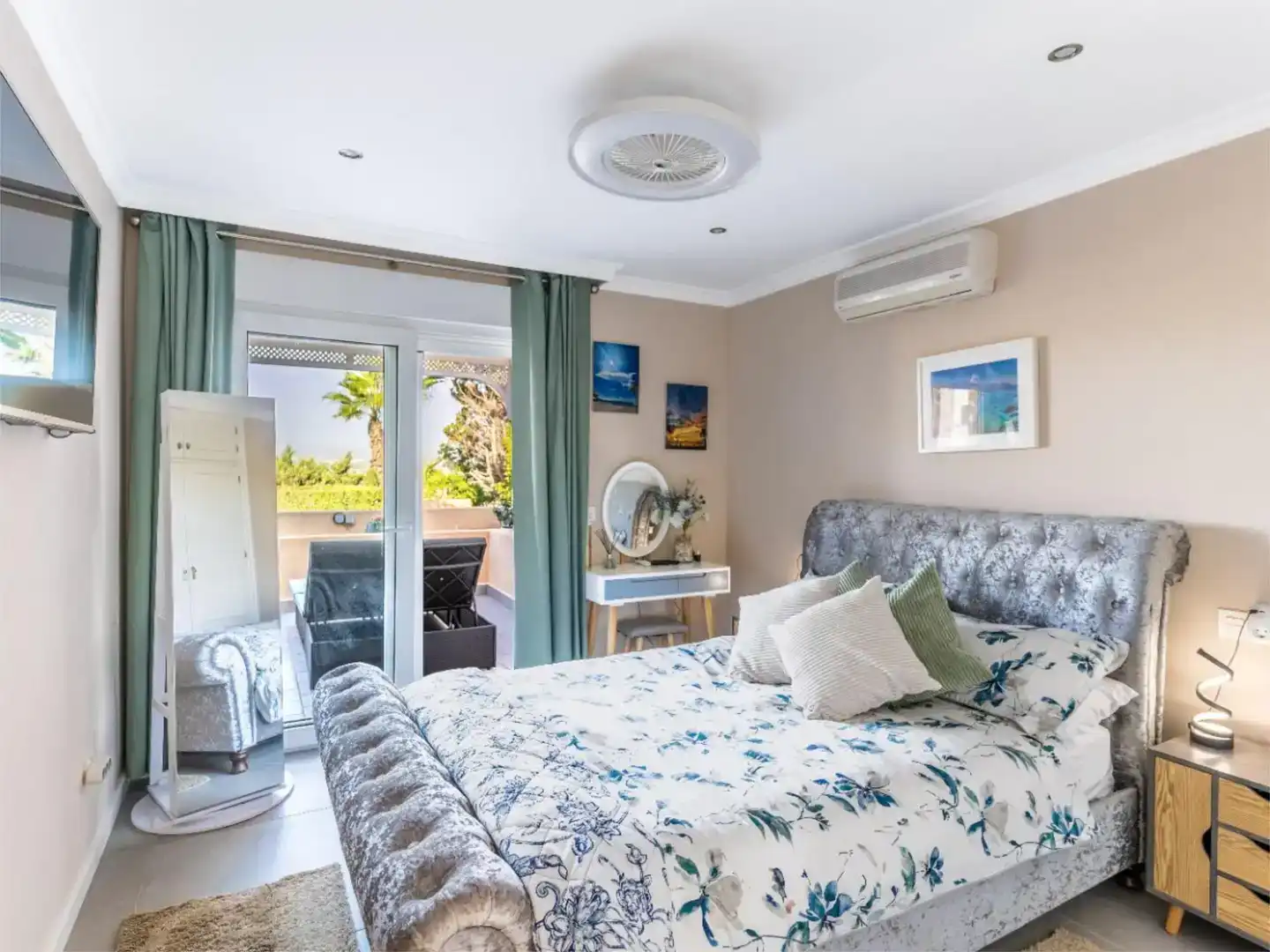 Habitación de Piso en venta en Garrucha con Aire acondicionado, Jardín privado y Trastero