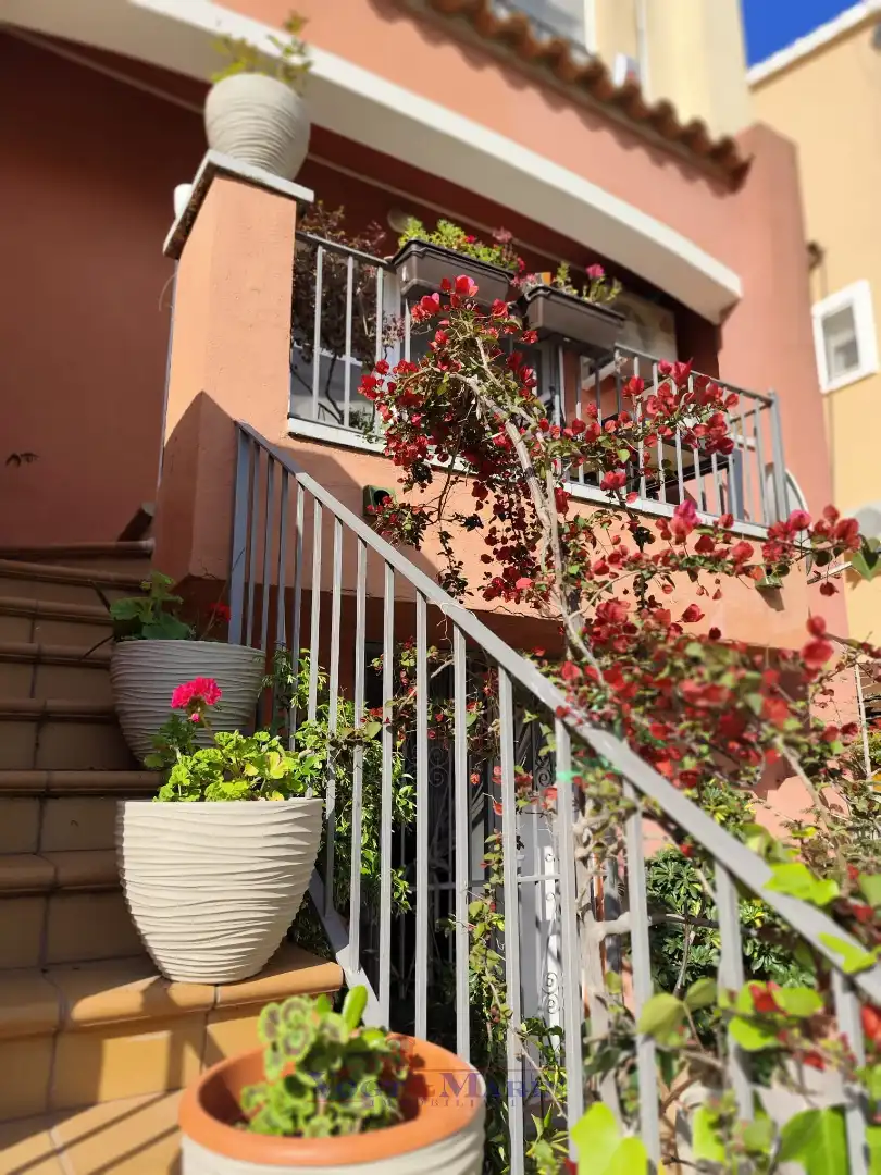 Terraced house with terrace for sale in Carrer Badia-Gran Reserva