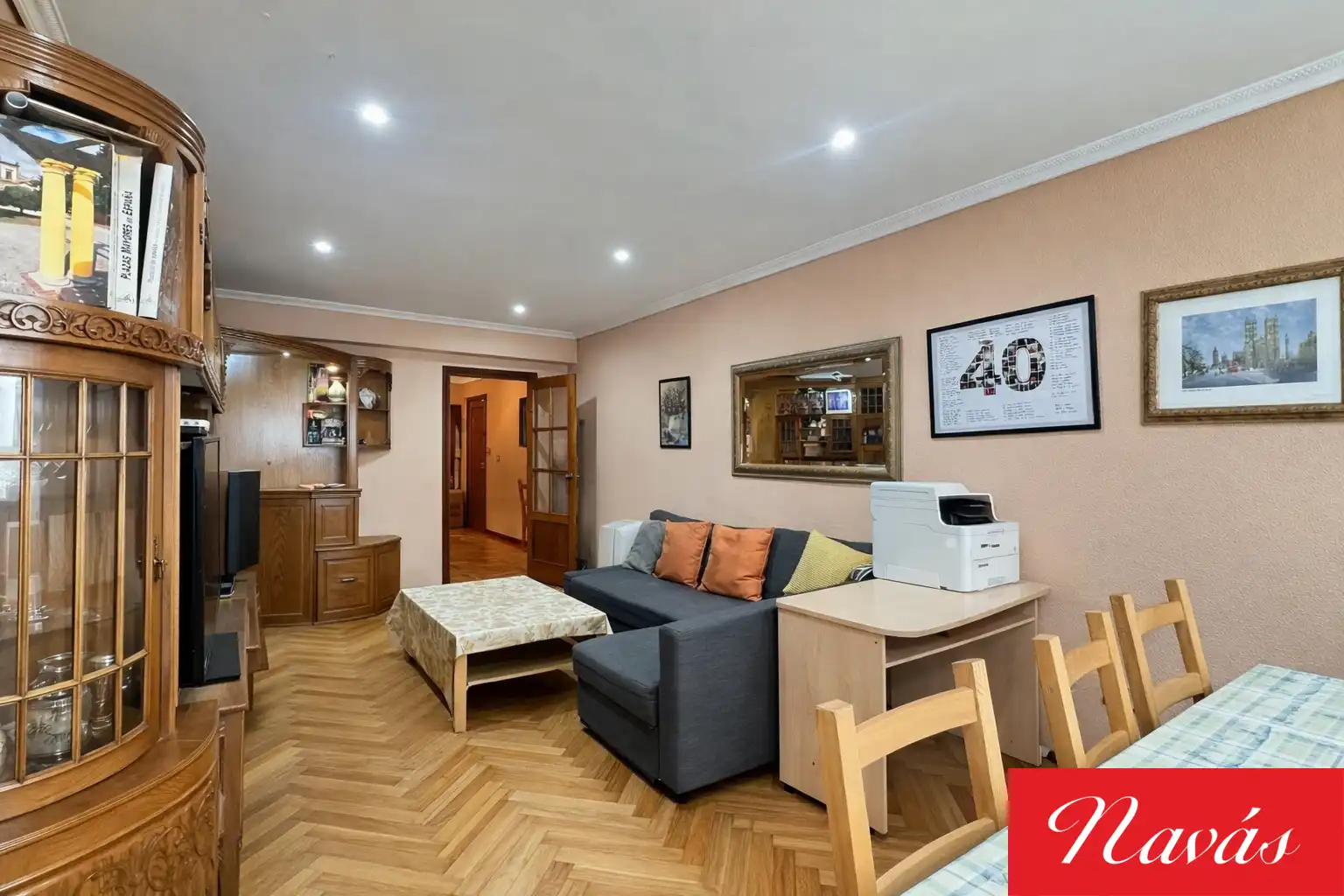Living room of Flat for sale in Vigo   with Heating, Parquet flooring and Storage room