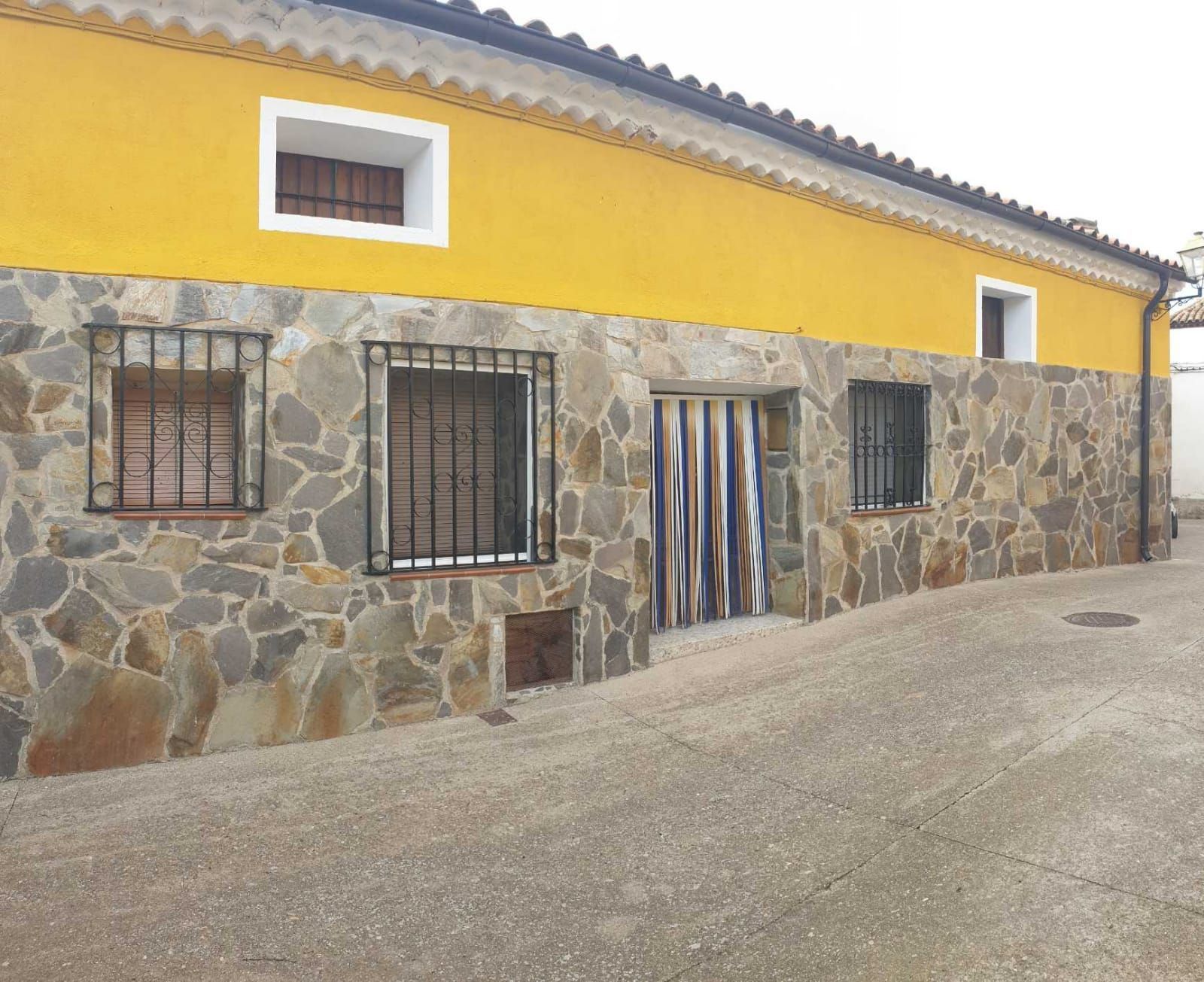 Vista exterior de Casa o xalet en venda en Orera