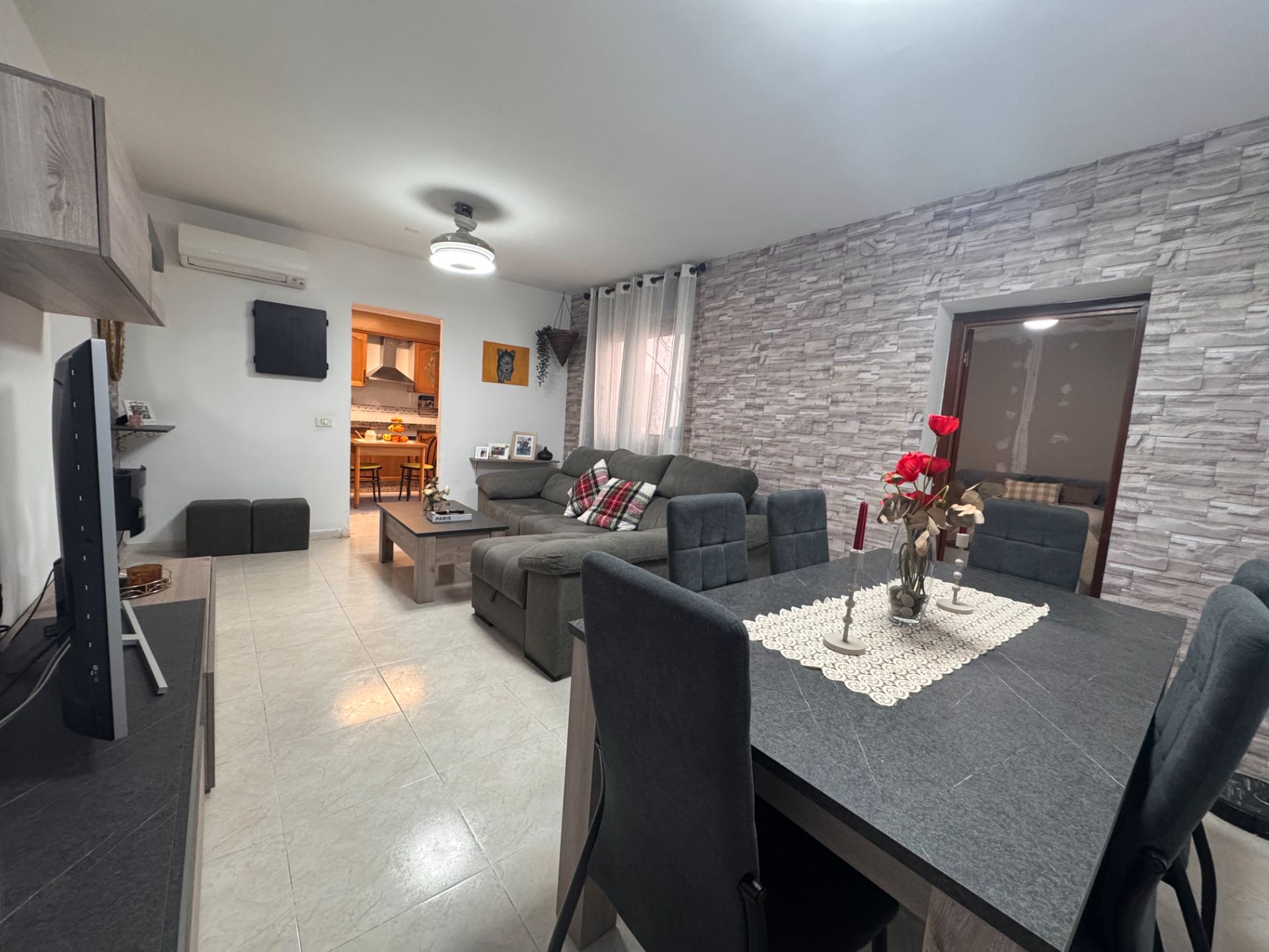 Exterior view of Flat for sale in Castellón de la Plana / Castelló de la Plana  with Air Conditioner, Furnished and Oven