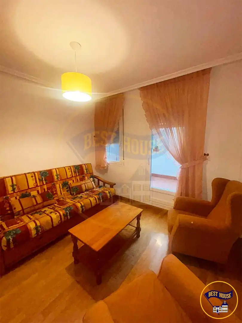 Flat for rent in Calle de Colón, Centro