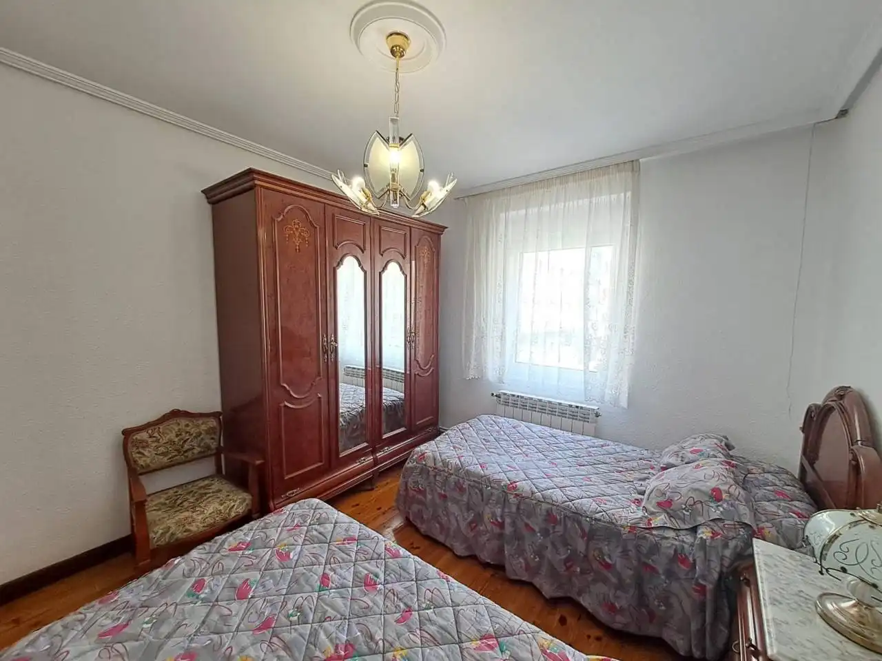 Habitación de Piso en venta en Burgos con Calefacción