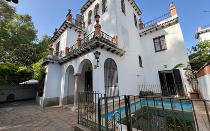 Exterior view of House or chalet for sale in  Sevilla Capital  with Terrace, Storage room and Swimming Pool