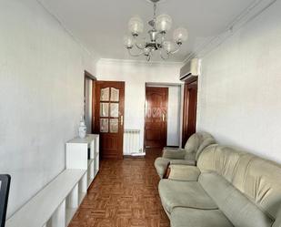 Living room of Flat for sale in  Madrid Capital  with Air Conditioner, Heating and Terrace