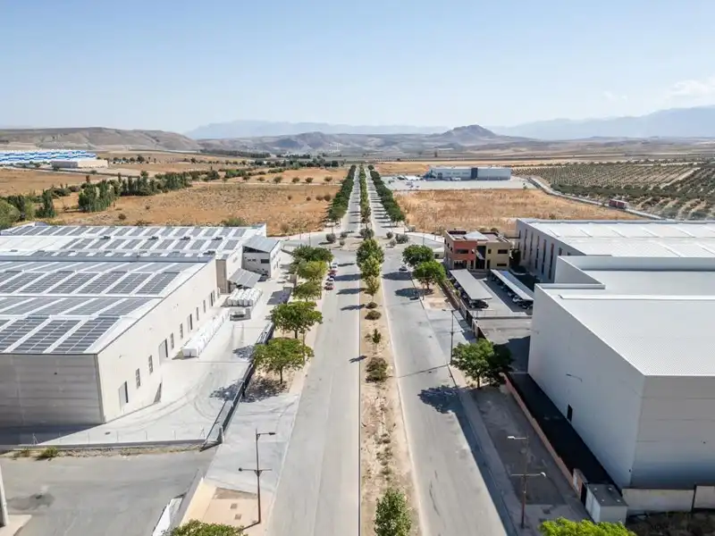 Vista exterior de Terreny industrial en venda en Escúzar