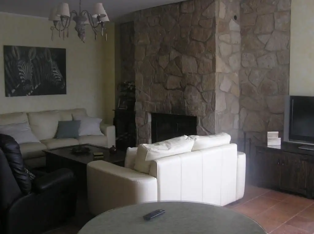 Casa o xalet en venda a Huélaga