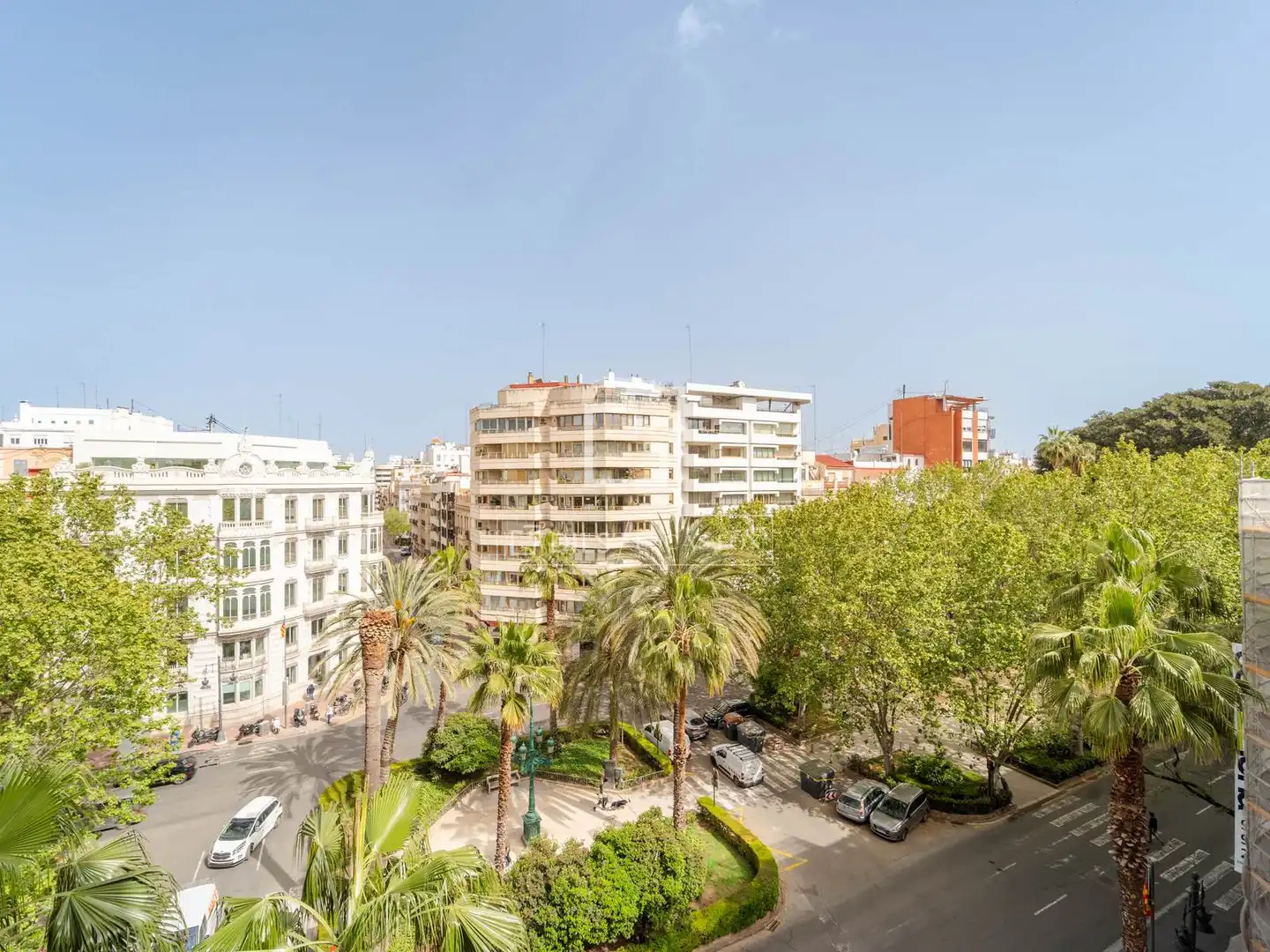 Vista exterior de Piso en venta en Valencia con Calefacción, Terraza y Balcón
