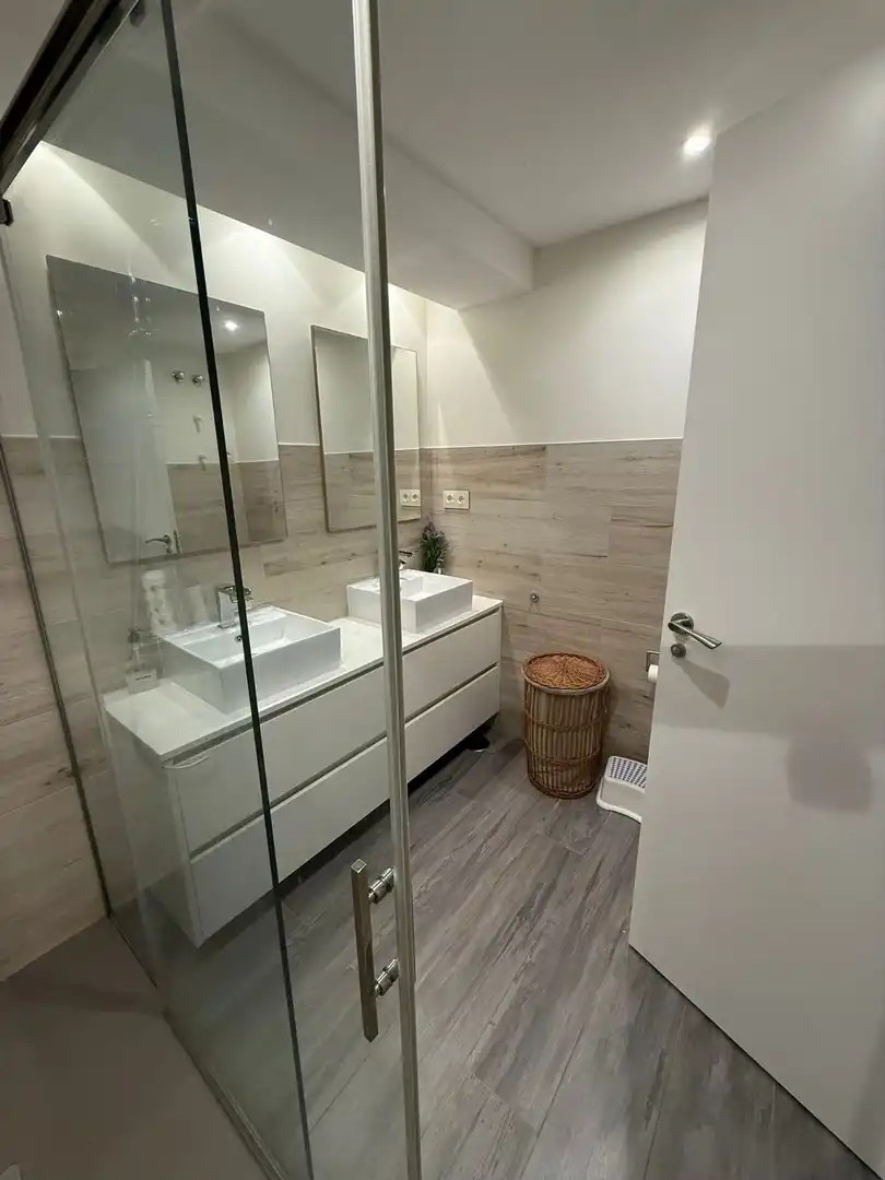 Bathroom of Apartments for rent in Marbella  with Air Conditioner, Heating and Terrace