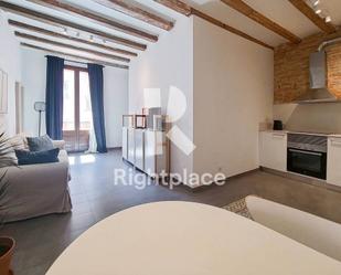 Sala d'estar de Apartament de lloguer en  Barcelona Capital amb Aire condicionat i Balcó