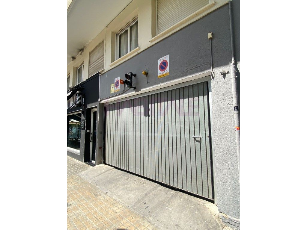 Exterior view of Garage for sale in  Valencia Capital