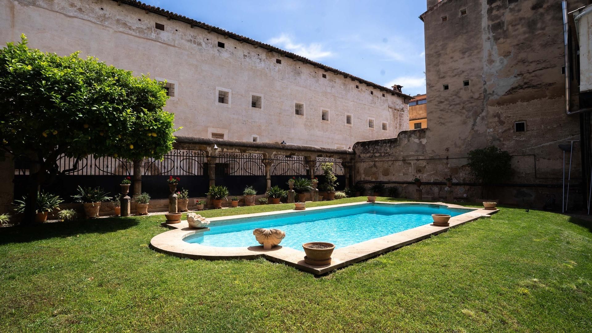 Piscina de Pis de lloguer en  Palma de Mallorca amb Aire condicionat, Calefacció i Jardí privat