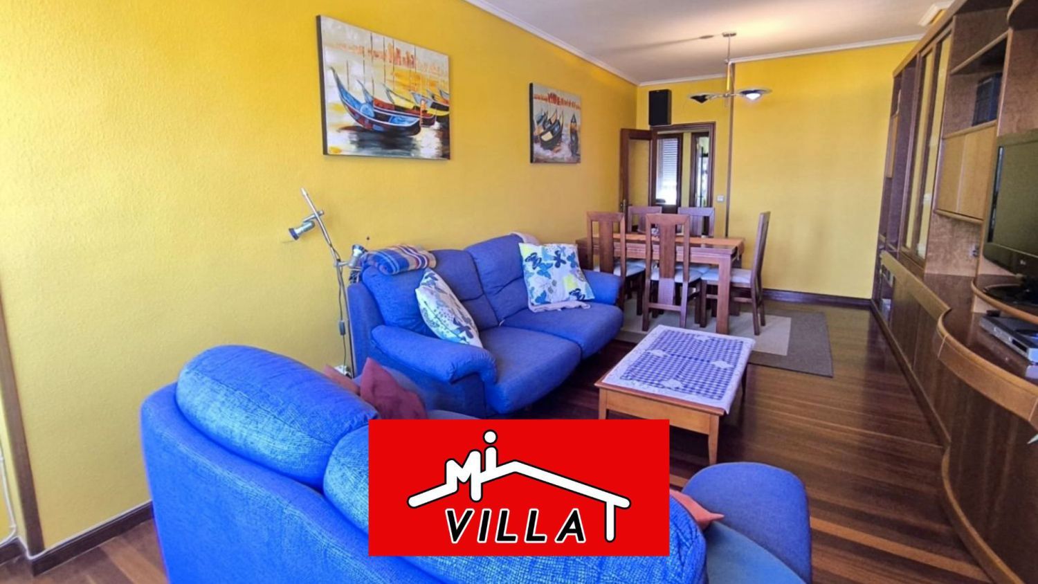 Sala de estar de Piso en venta en Colindres con Calefacción, Terraza y Amueblado