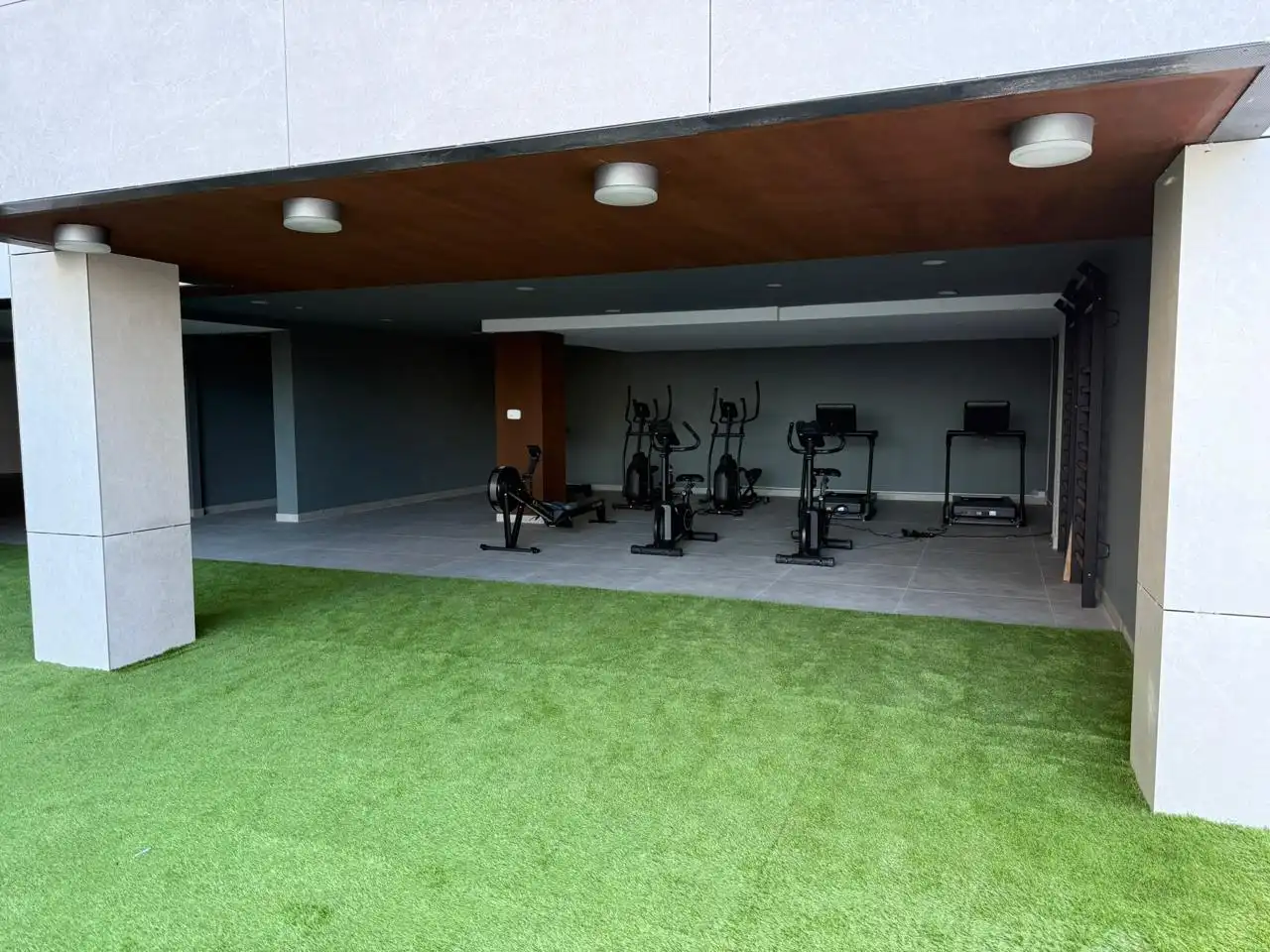 Planta baixa en venda en Castro-Urdiales amb Terrassa, Traster i Piscina comunitària