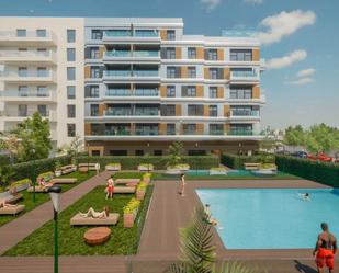 Piscina de Apartament en venda en Badajoz Capital amb Aire condicionat, Calefacció i Jardí privat