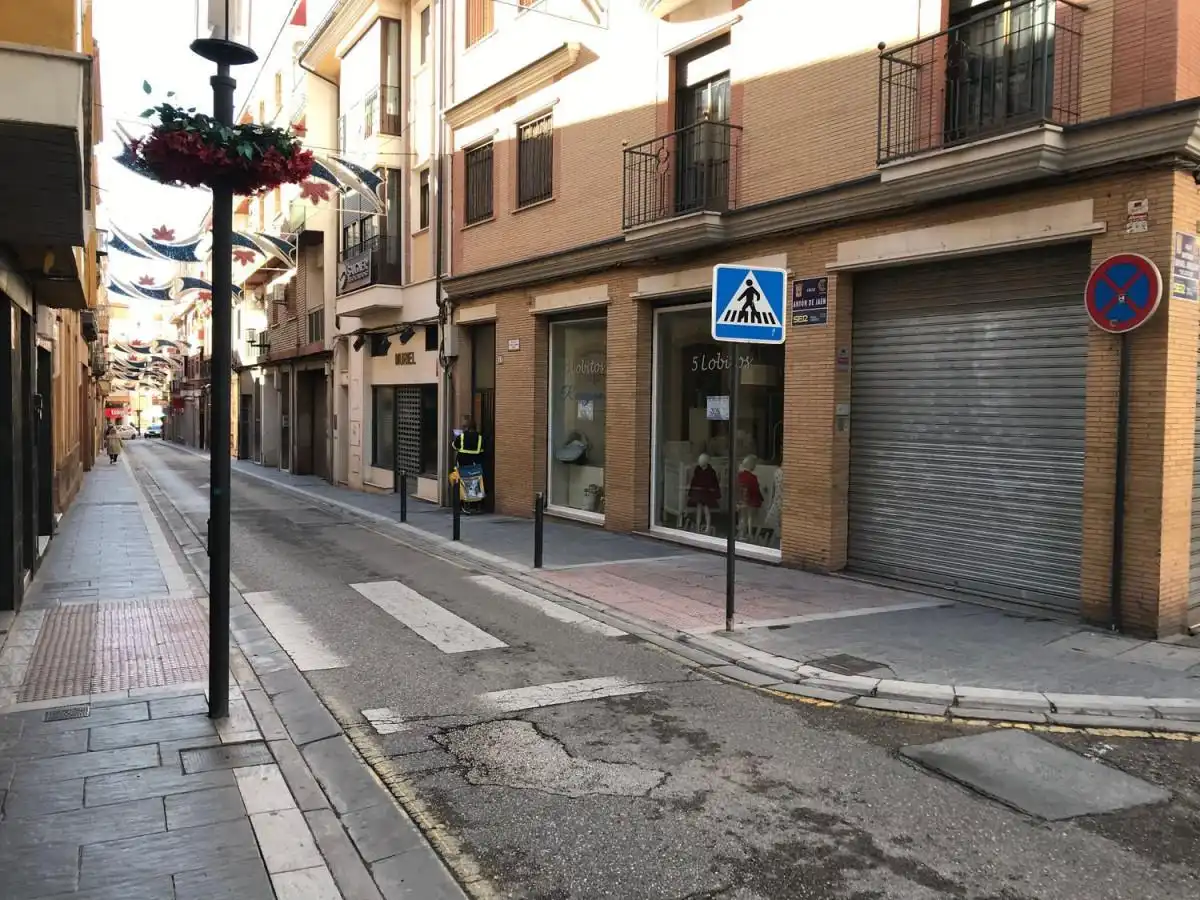 Locale commerciale in affitto a Antón De Jaén, imagen 2