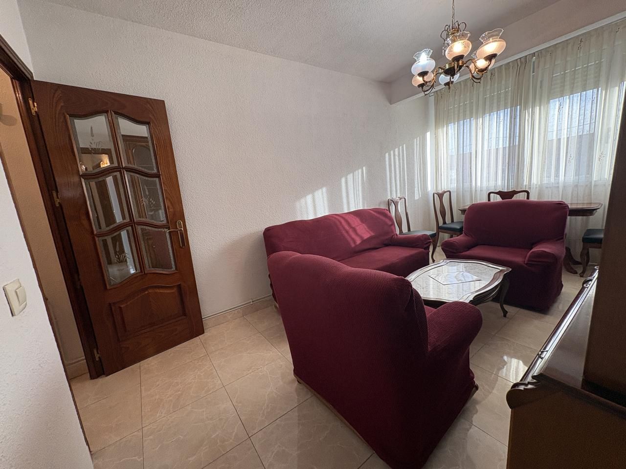 Sala d'estar de Pis de lloguer en  Madrid Capital amb Calefacció i Moblat