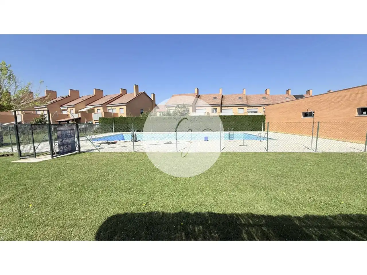Garden of Detached homes for sale in Aldeamayor de San Martín  with Heating, Private garden and Terrace