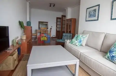 Sala d'estar de Pis en venda en Arnuero amb Terrassa i Moblat