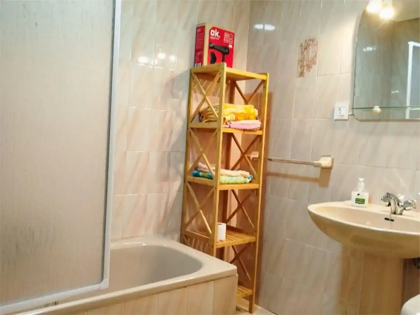 Bathroom of Flat for rent in Castrojeriz  with Furnished and Balcony