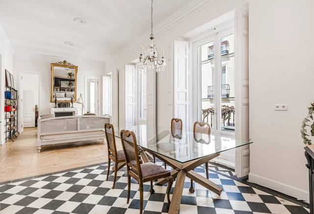 Piso en Venta en Justicia - Chueca