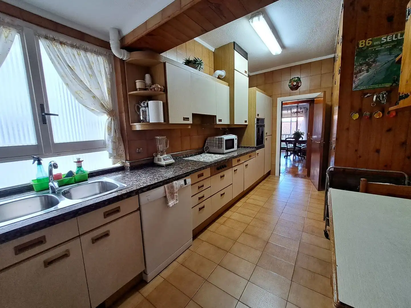 Küche von Wohnung zum Verkauf in Gijón  mit Heizung, Terrasse und Schwimmbad