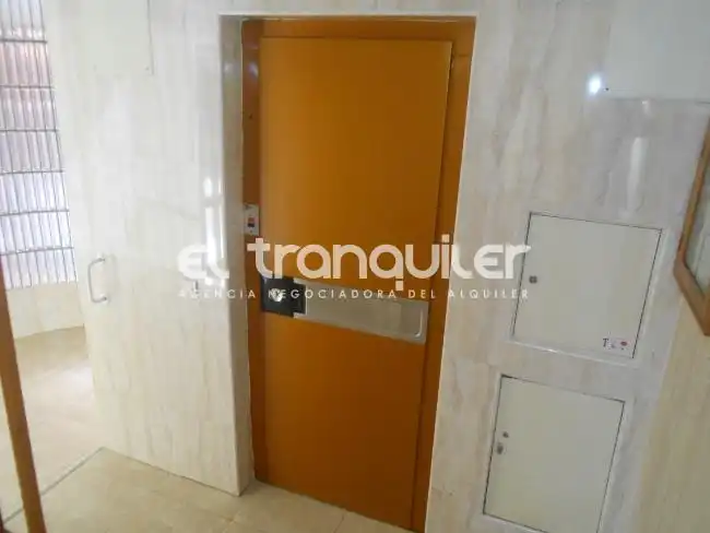 Flat for sale in Madrid  with Air Conditioner, Terrace and Furnished
