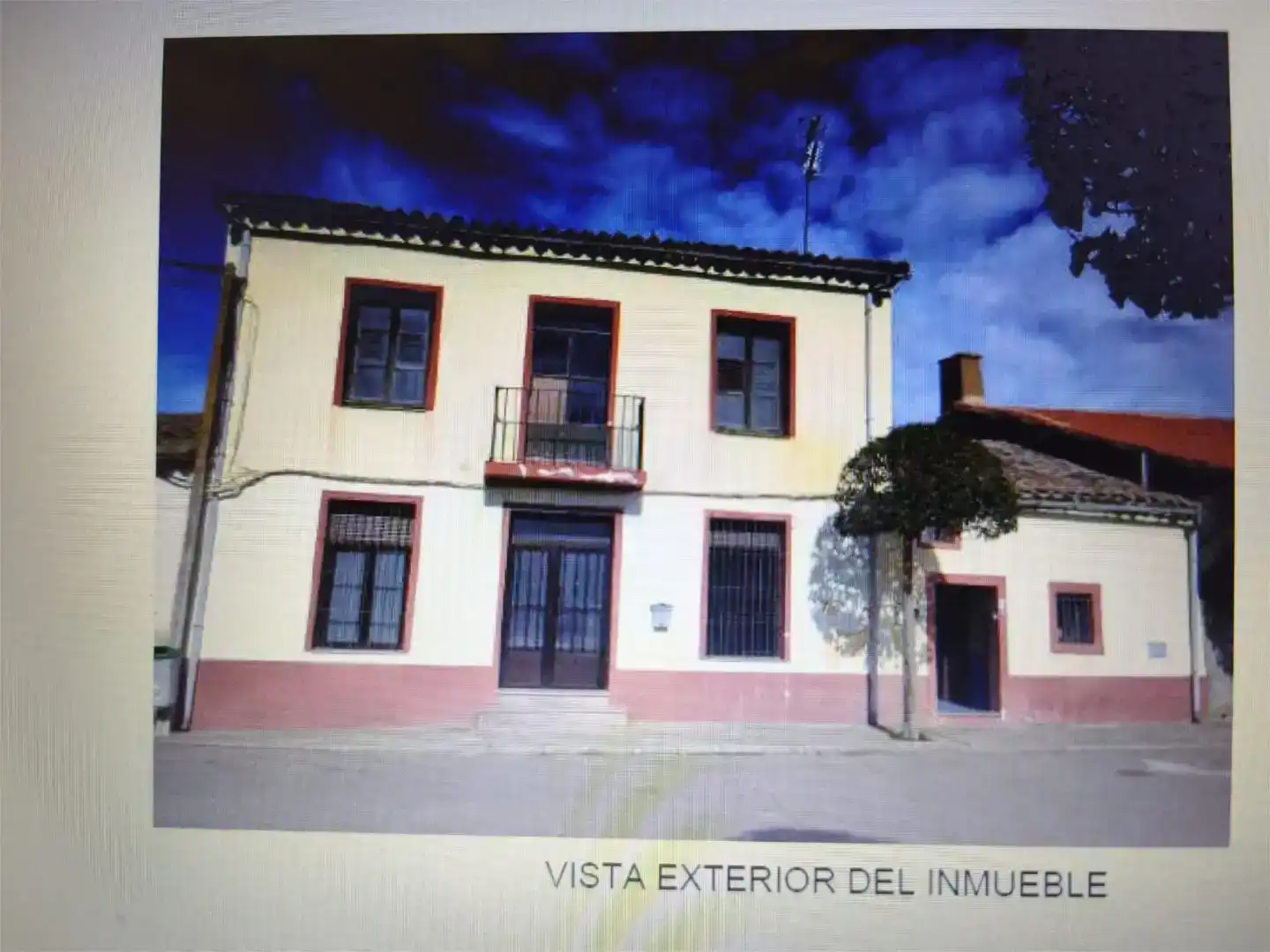 Vista exterior de Casa adosada en venda en Molacillos amb Traster i Moblat