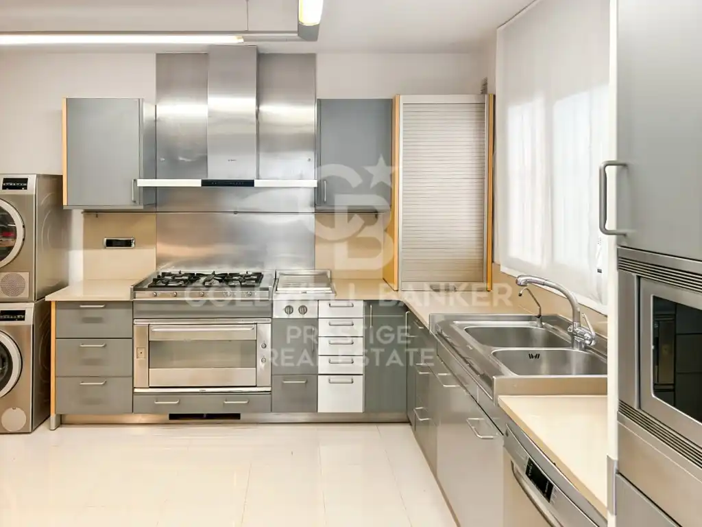 Kitchen of Houses for sale in El Masnou  with Swimming Pool