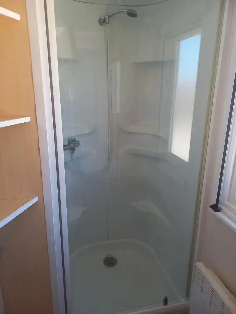 Baño de Planta baja en venta en Cuenca Capital con Aire acondicionado