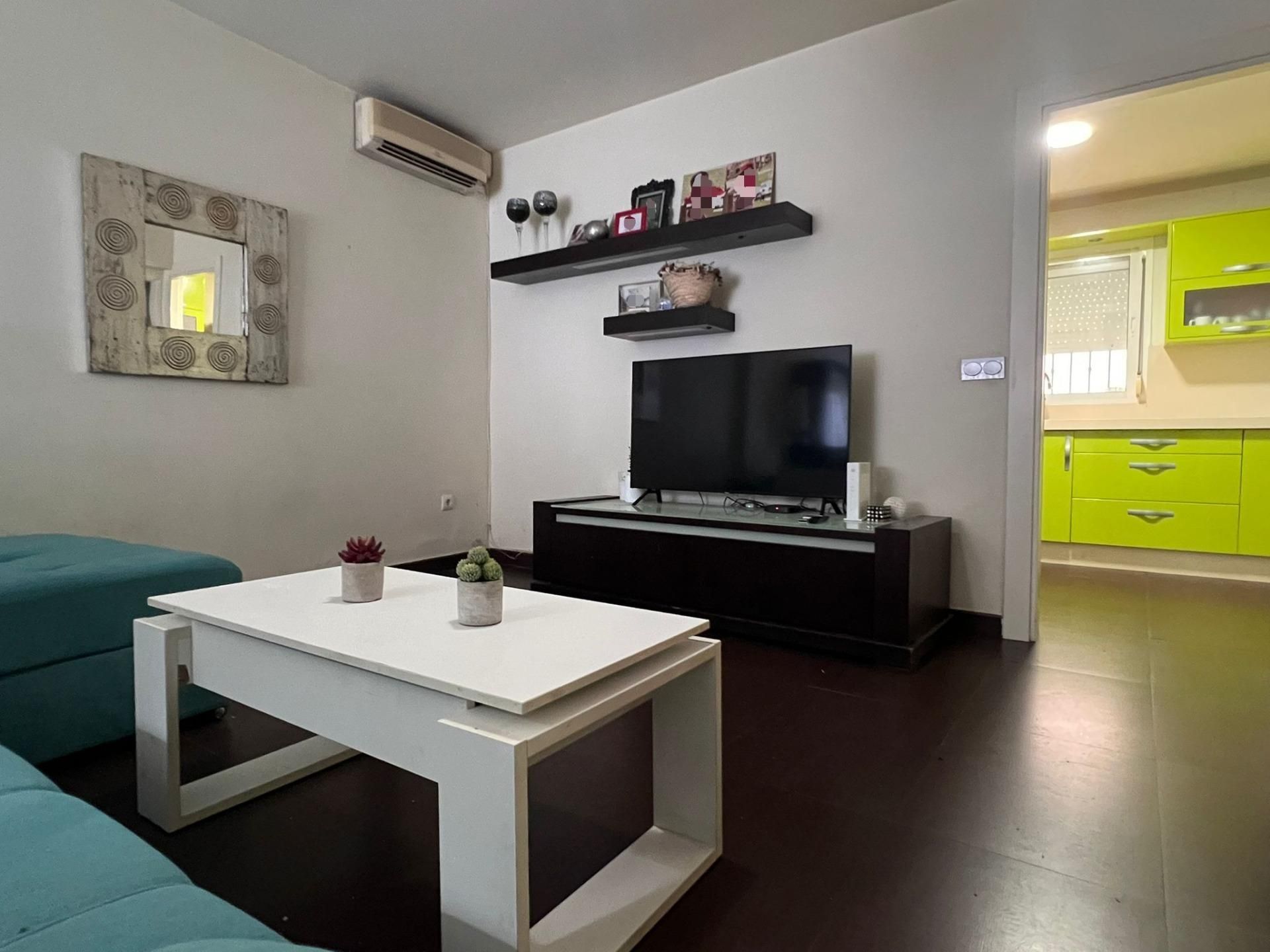 Living room of Single-family semi-detached for sale in Los Barrios