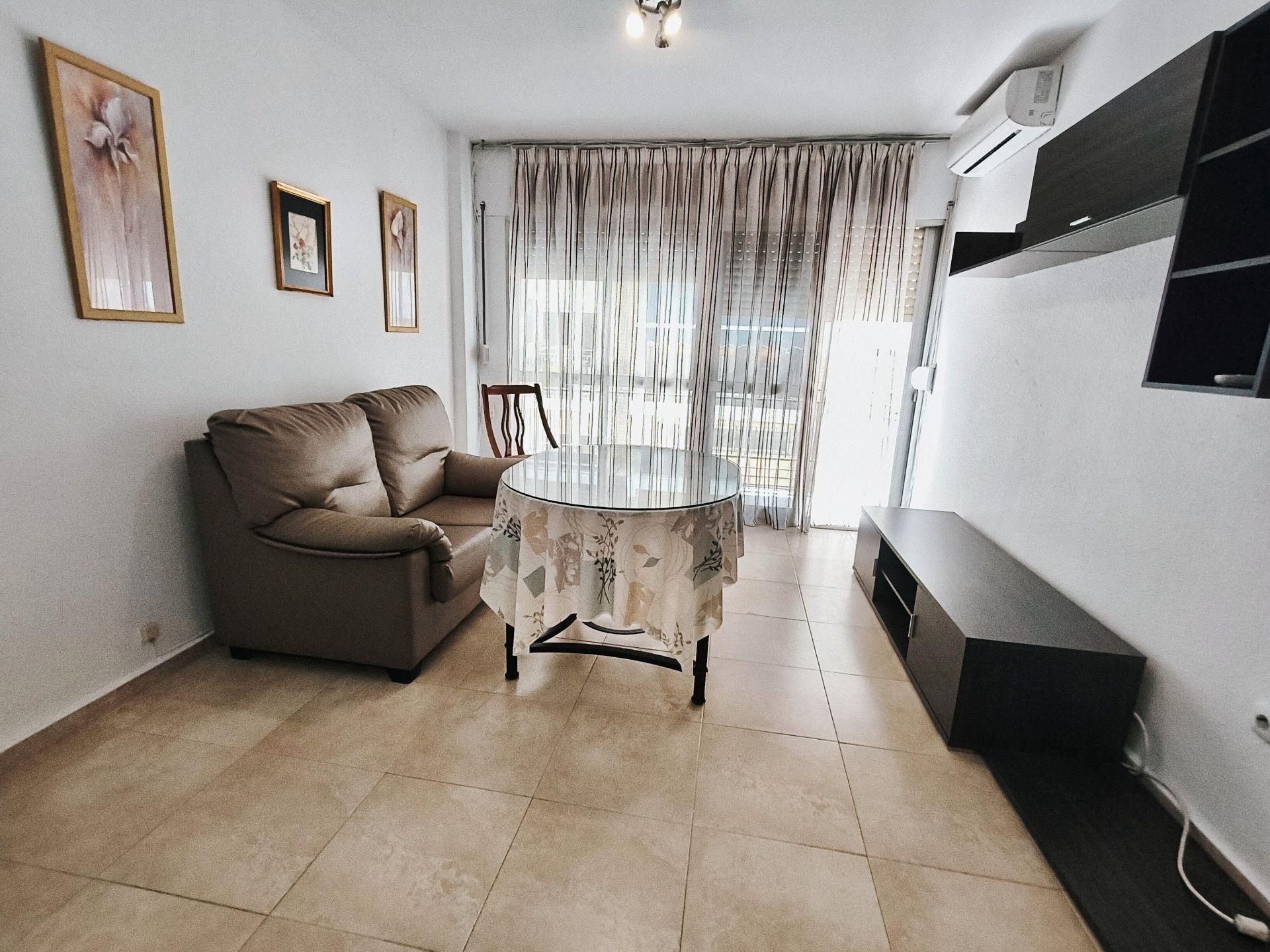 Living room of Flat to rent in  Córdoba Capital  with Air Conditioner, Terrace and Furnished