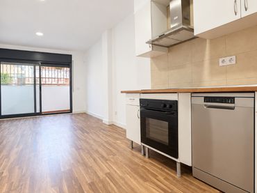 Appartamento con balcone in vendita a Carrer de l'Om 53