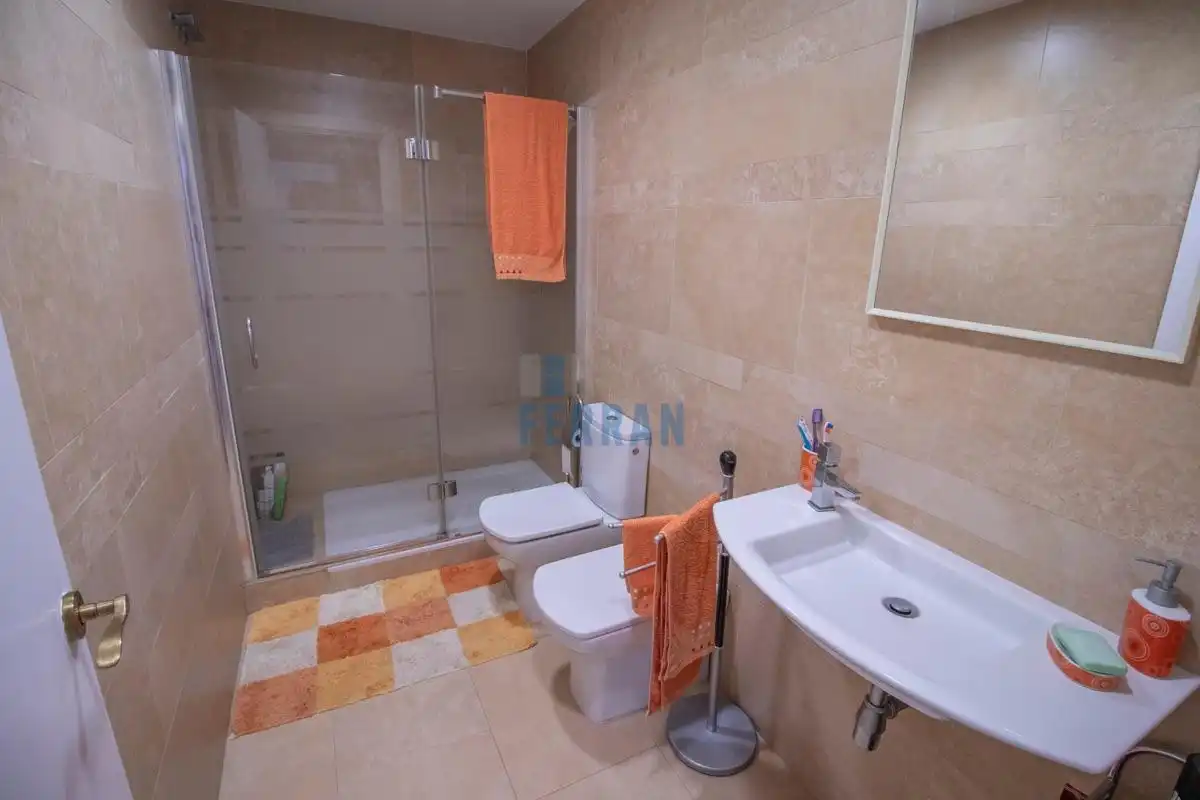 Bathroom of Houses for sale in El Vendrell  with Air Conditioner, Heating and Terrace