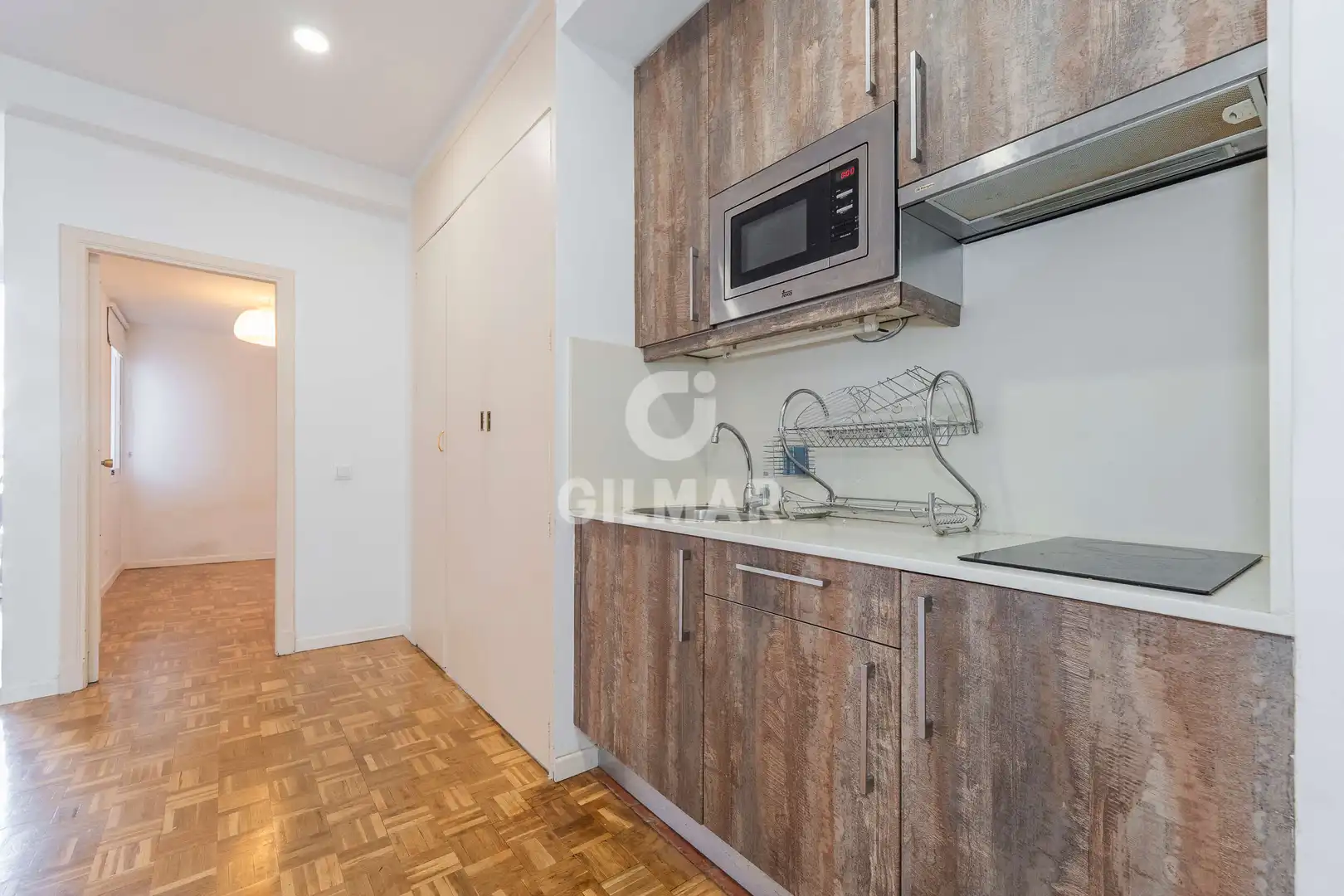 Cocina de Piso en venta en Madrid con Calefacción, Piscina y Balcón