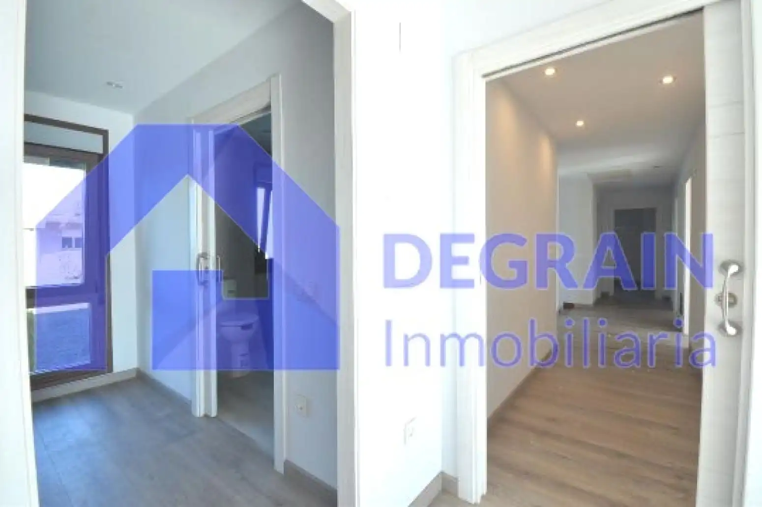 Dormitori de Casa o xalet en venda en Oviedo  amb Terrassa