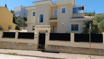 Vista exterior de Casa o xalet en venda en Rincón de la Victoria amb Aire condicionat, Calefacció i Jardí privat