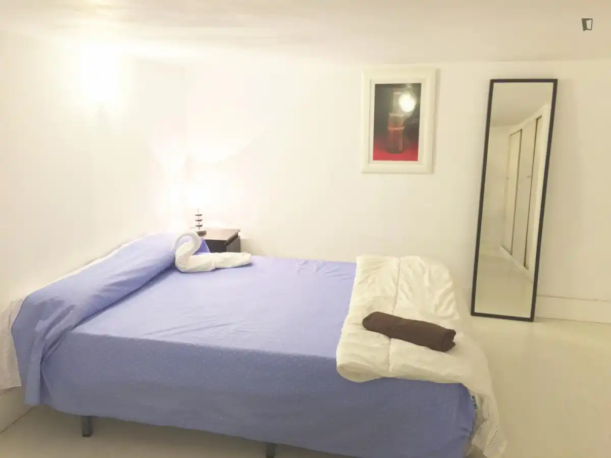 Study for rent in Bellas Vistas