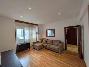 Flat for sale in Calle Felipe Gorriti 43
