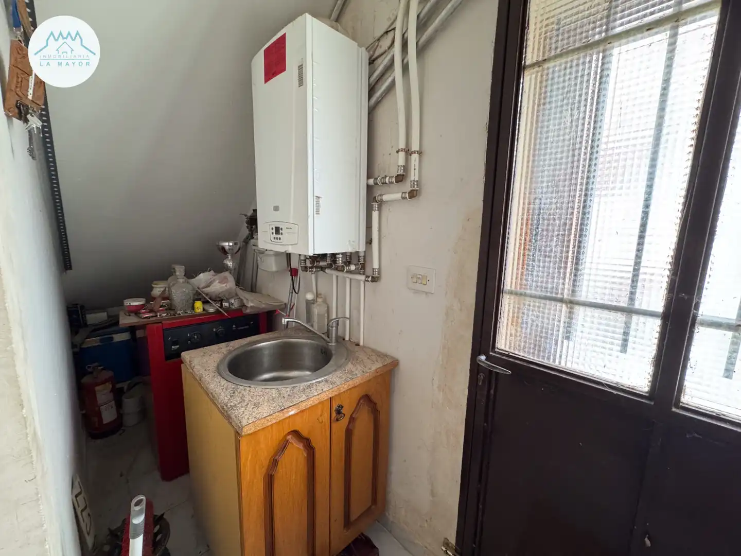 Kitchen of Houses for sale in Carrión de Calatrava  with Air Conditioner, Terrace and Furnished