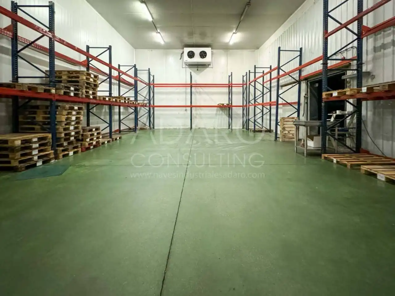 Nave industrial en venta en Avenida Petróleo