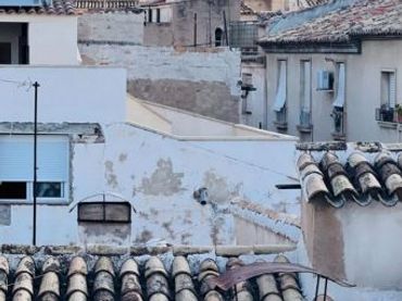 Appartamento con balcone in vendita a Mula