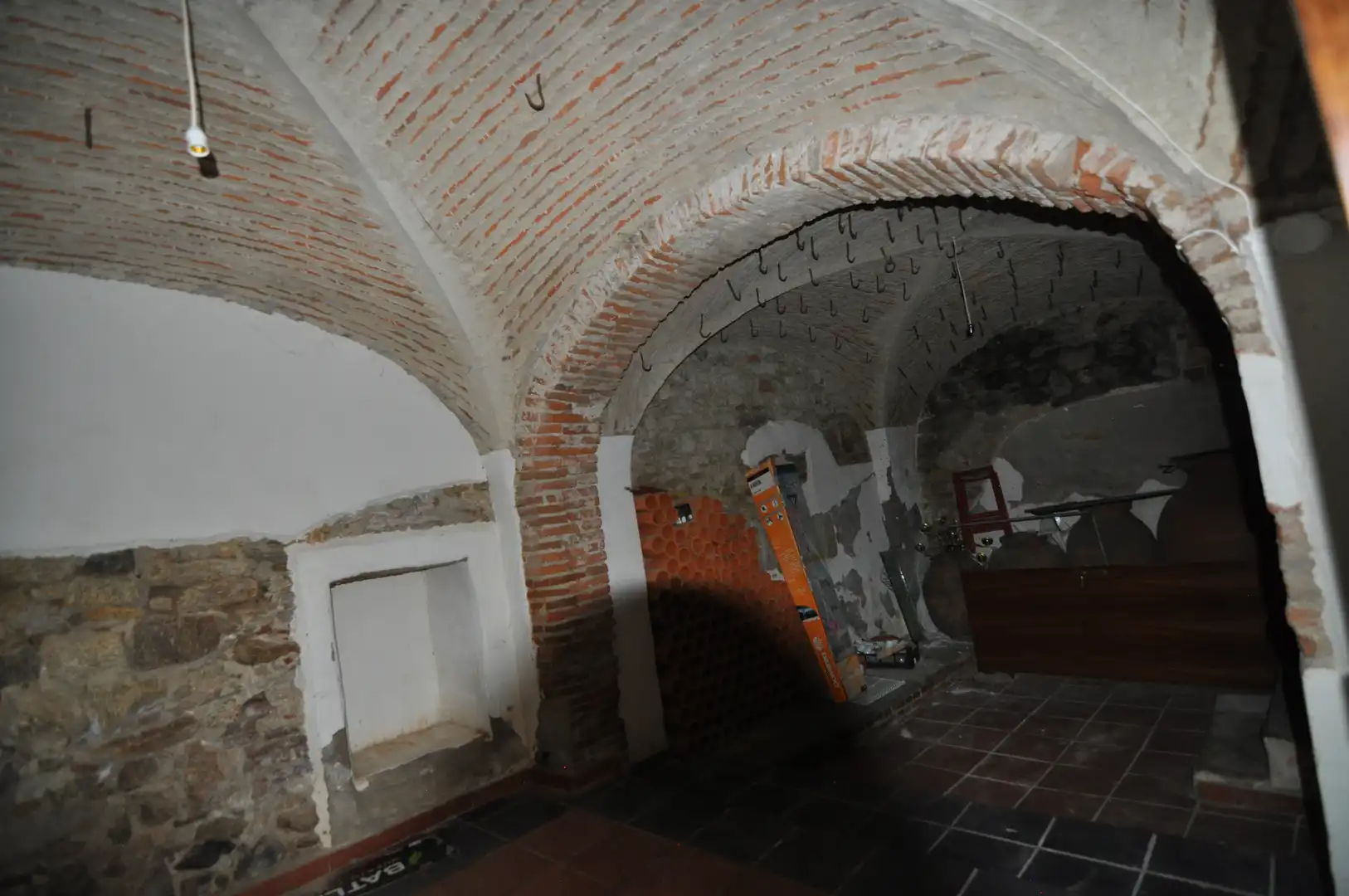Commercial properties for rent in Valdefuentes  with Air Conditioner