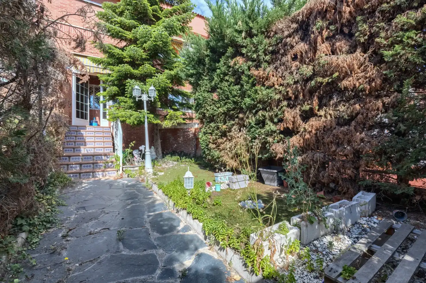 Jardín de Casa adosada en venta en Ciudalcampo con Aire acondicionado, Calefacción y Jardín privado
